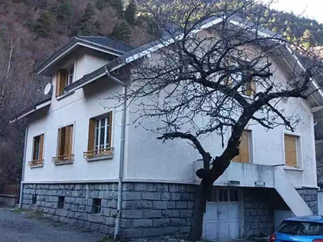 Modane 73500 Achat / Vente maison 11 pièces t11