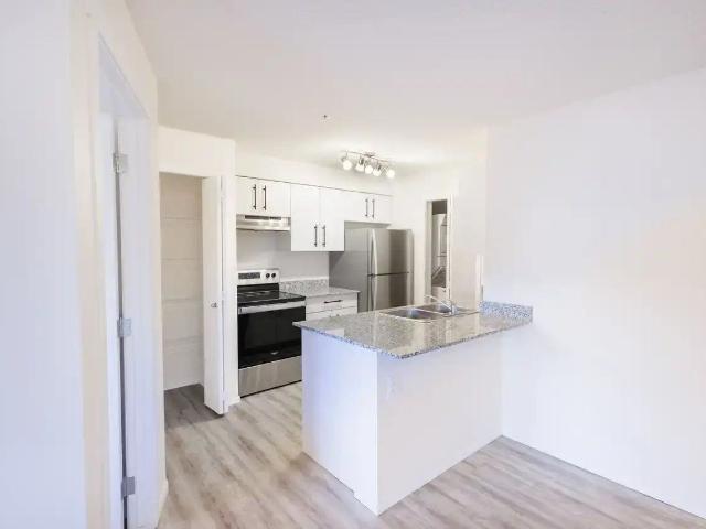 Model 615 Secord Blvd NW 1 Bedroom Apartment for Rent at 615 Secord Blvd Nw, Edmonton, AB T5T 7M2 Secord