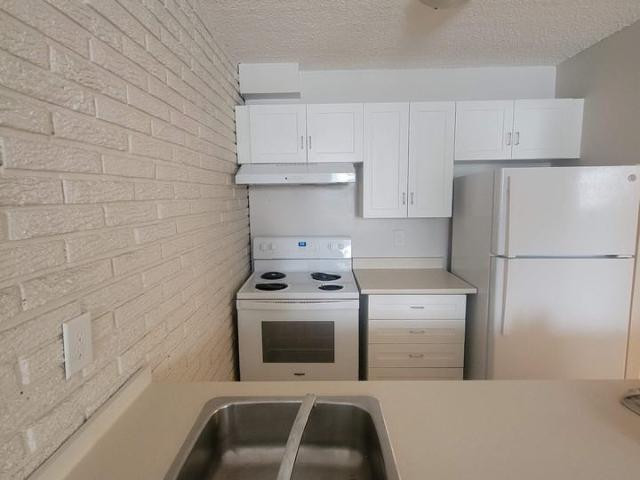 model 805 Marlborough 2 Bedroom Apartment for Rent at 805 Marlborough St N, Cornwall, ON K6H 5Y7 East End