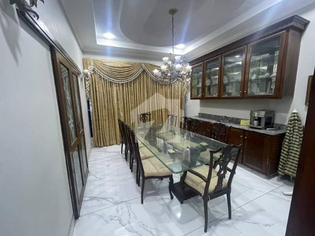 Model Town One Kanal House 5 Bedrooms For Sale