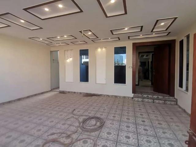 Model Town A block 12 Marla Ground portion is available for Rent Multan ID 54826