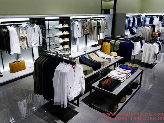 Model Town Commercial Showroom 600 Sq. Ft. in Model Town 3 Delhi Listing ID: #10150