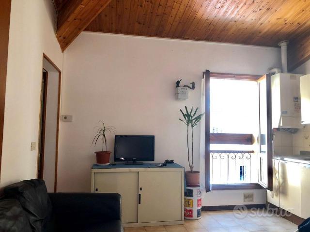 Modena bilocale con balcone vivibile