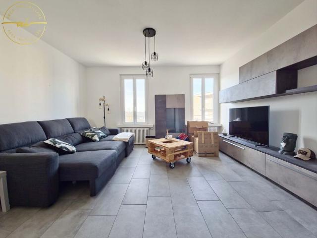 MODERN 3.5 ROOM APARTMENT IN MORBIO INFERIORE