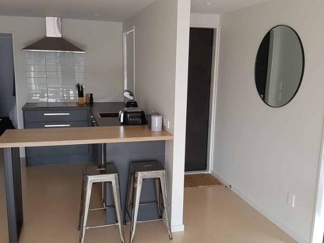 Modern 3 Bed, 2 Bath, garage, Furnished Optional