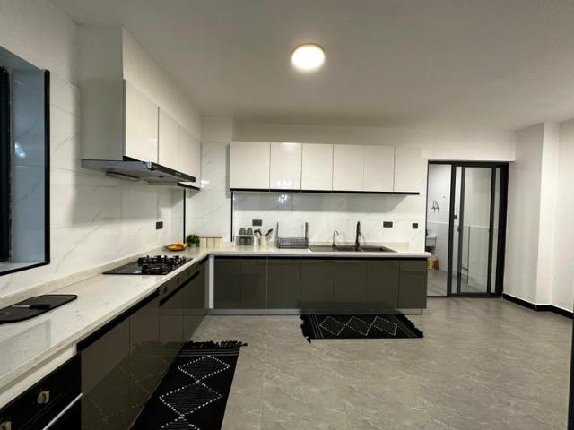 Modern 3 bed all en suite for sale