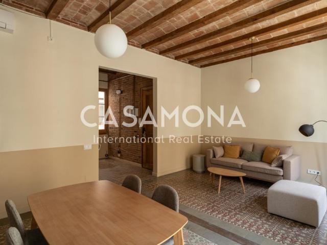 Modern 3 Bedroom Apartment with Balconies in Gracia