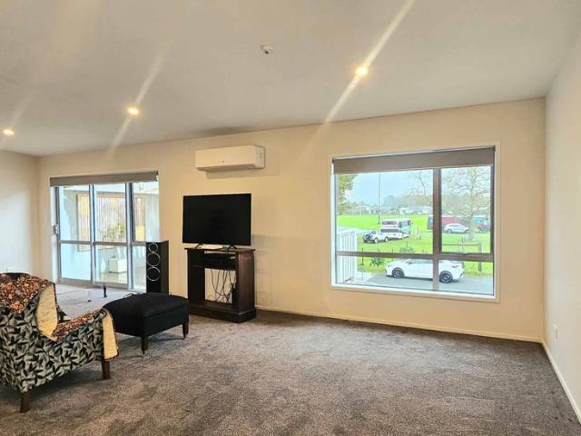 Modern 3 Bedroom Apartment in the Heart of Waipu