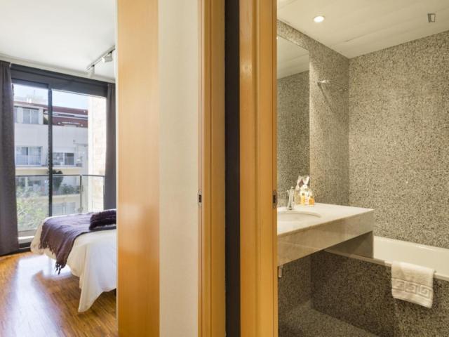 Modern 3 bedroom apartment in well connected Sarrià Sant Gervasi