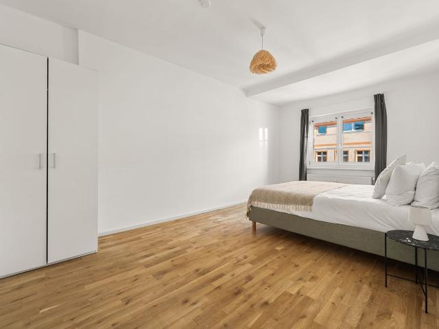 Modern 3 Bedroom Apartment in Mitte, Berlin Amsterdam Apartments for Rent