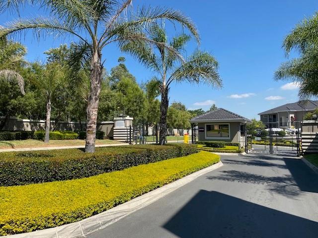 Modern 3 Bedroom Apartment in Palm View Estate
