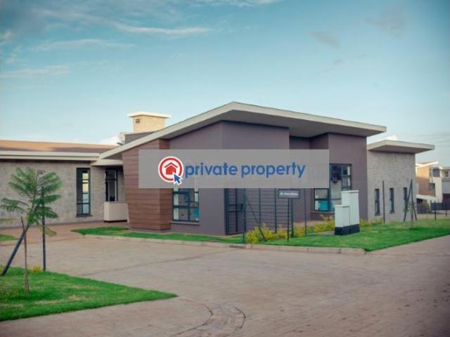 Modern 3 Bedroom Bungalow All Ensuite With Dsq On Eighth In Sigona