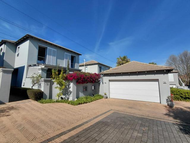 Modern 3 Bedroom Cluster in Dainfern