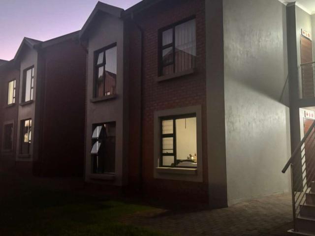 Modern 3 Bedroom Duplex Apartment To Rent in Hereford Estate, Irene, Centurion