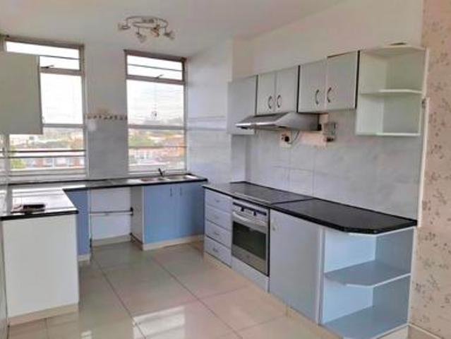 modern 3 bedroom duplex in prime ess.