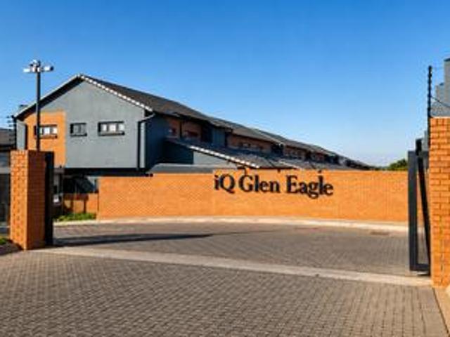 modern 3 bedroom duplex on the marke.