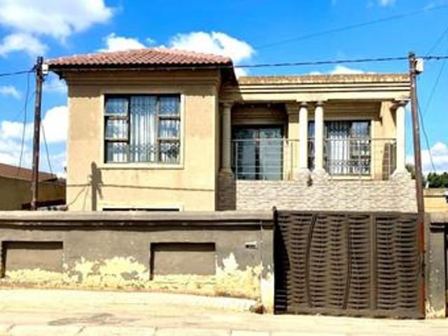 modern 3 bedroom double storey home.