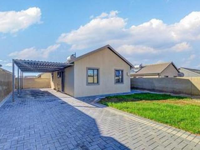 modern 3 bedroom family home on the.