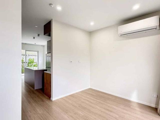 Modern 3 Bedroom Family Home in a Prime North Shore Location