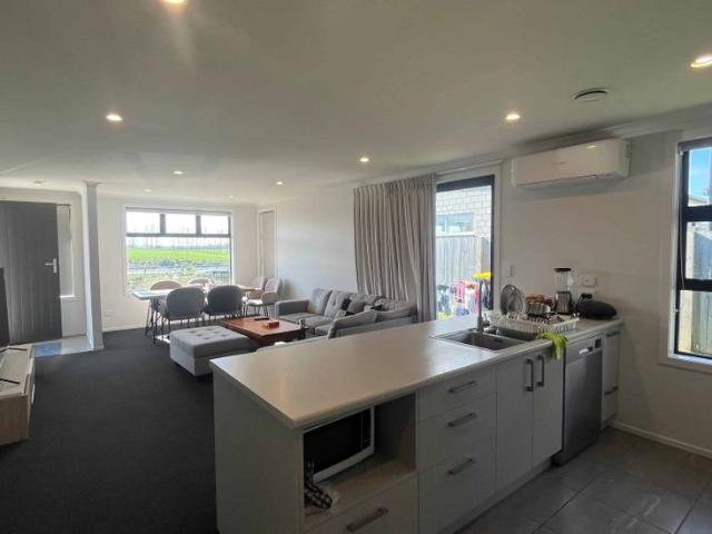 Modern 3 Bedroom Home for Rent!