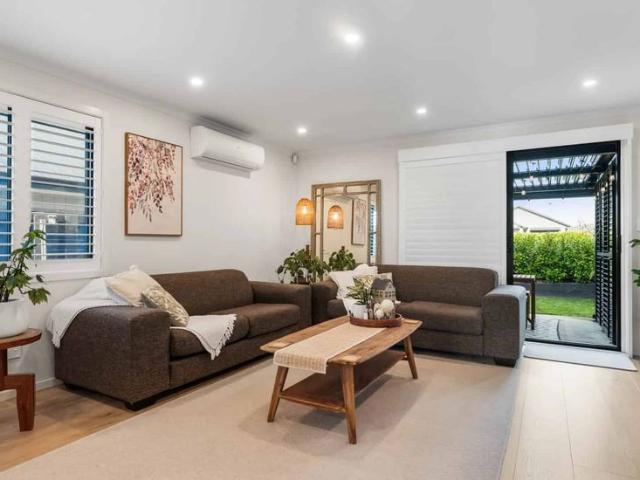 Modern 3 bedroom home for rent!
