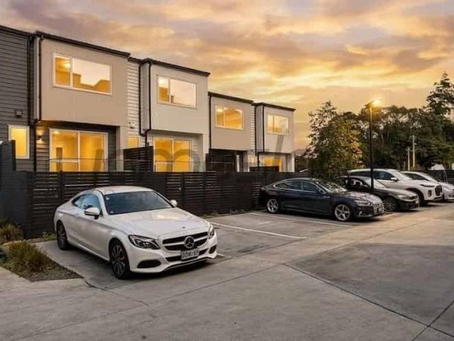Modern 3 Bedroom Home in Grey Lynn