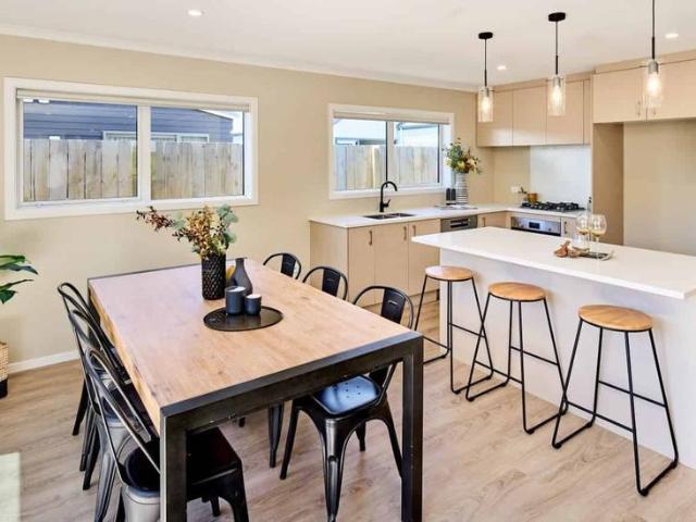 Modern 3 Bedroom Home in Popular Awatea Escape
