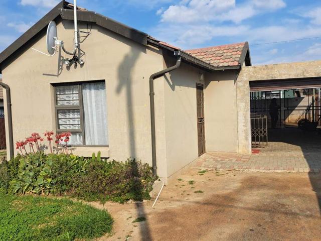 Modern 3 Bedroom House for Sale
