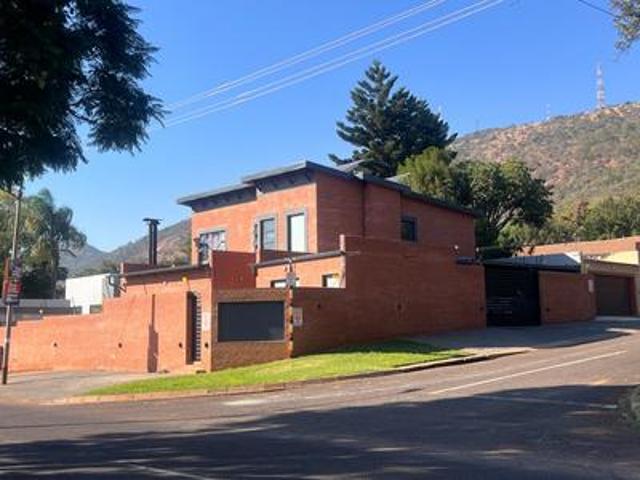 modern 3 bedroom house with office i.