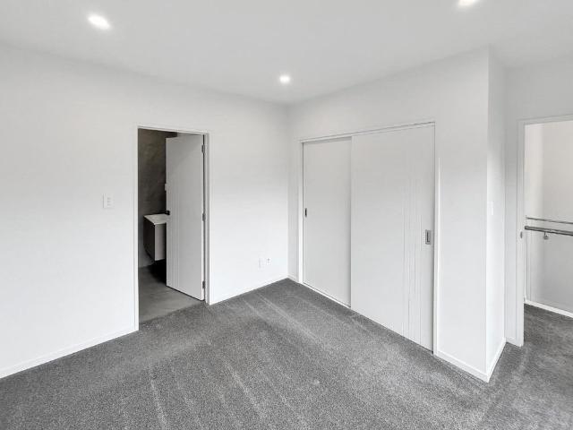 Modern 3 Bedroom Terrace Living