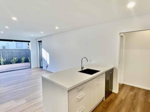 Modern 3 Bedroom Townhouse
