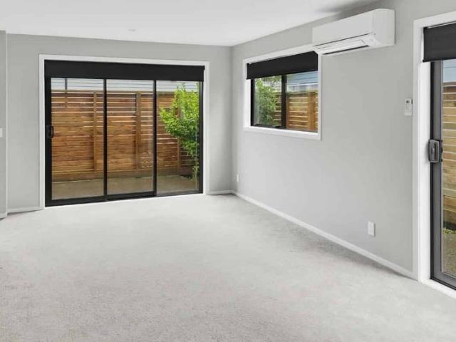 Modern 3 Bedroom Townhouse