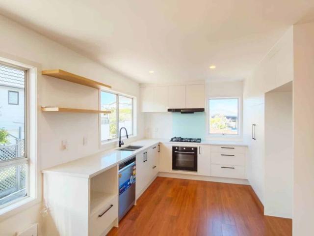 Modern 3 Bedroom Townhouse in Hillcrest