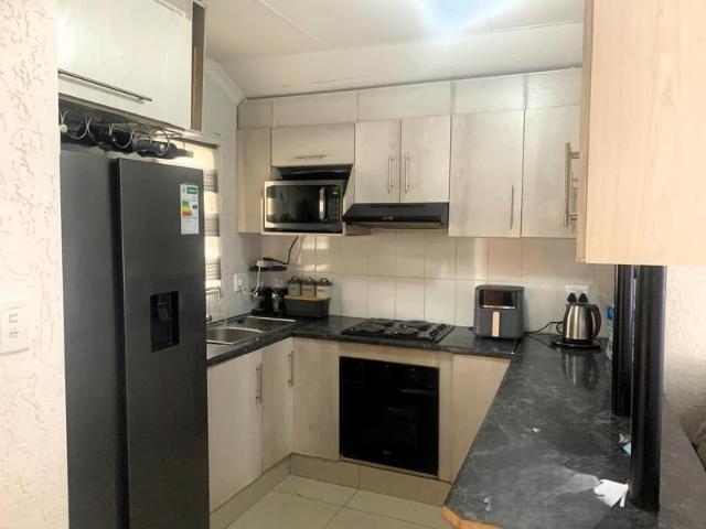 Modern 3 bedroom, 2 Bathroom house for sale in SALFIN