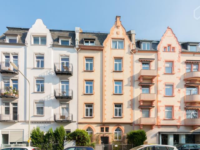 Modern 3 Room Altbau high ceilings Central Berger Straße Höhenstraße