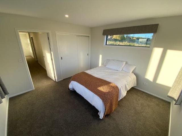 Modern 3BR Home in Abbotsford