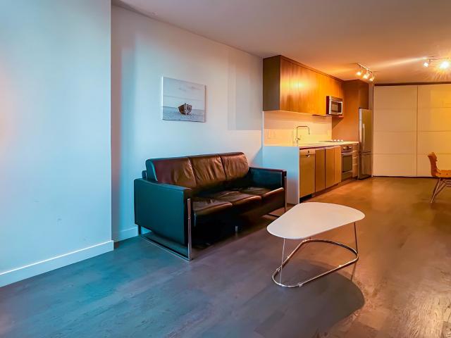 Modern 1009 Harwood Street Condos [object Promise] for Rent