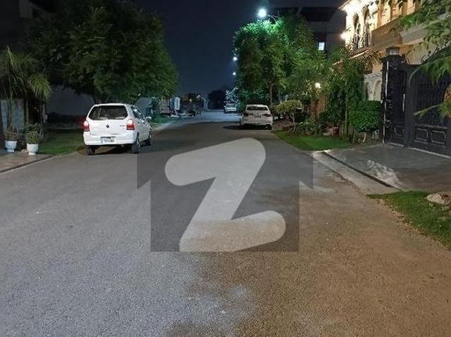 10 Marla House | 5 Bed | Prime F Block Dream Garden Multan Purana Shujabad Road