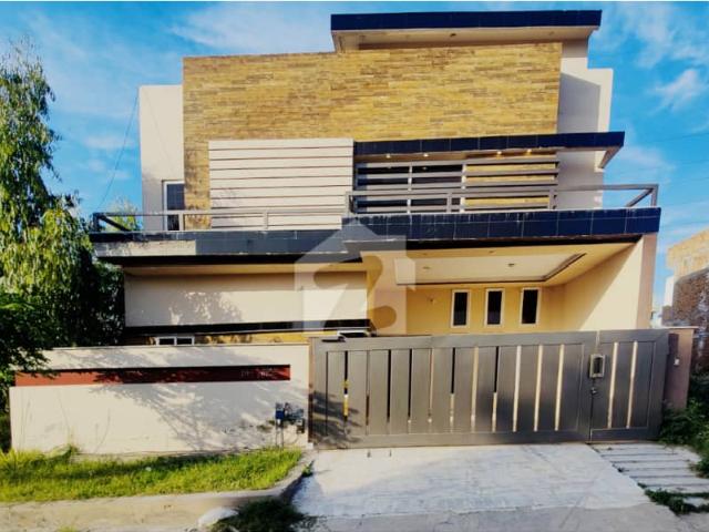 Modern 10 Marla House For Sale Cabinet Division, CDA Sector E 16, Islamabad