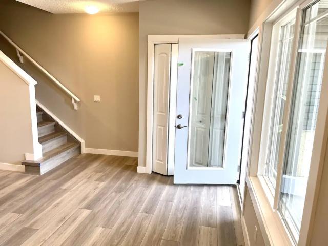 Modern 1 Bed Basement Suite in Rockland Park
