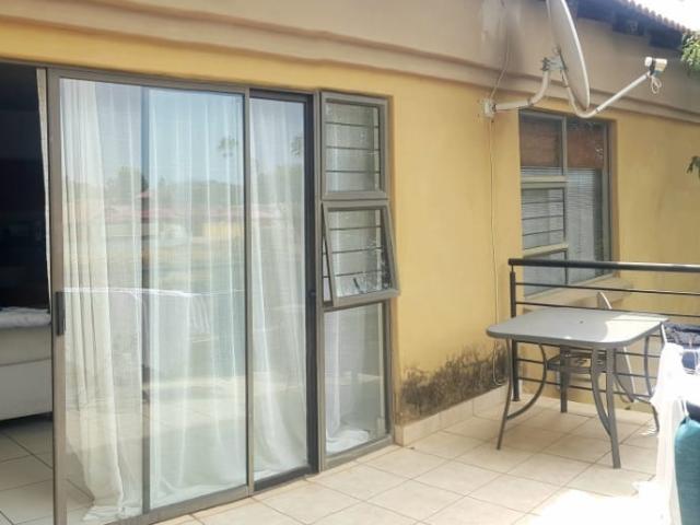 Modern 1 Bedroom Apartment