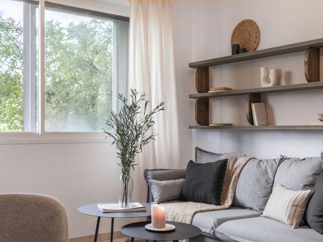Modern 1 Bedroom Apartment with Designer Furniture and High Speed WiFi, Madrid Amsterdam Apartments for Rent