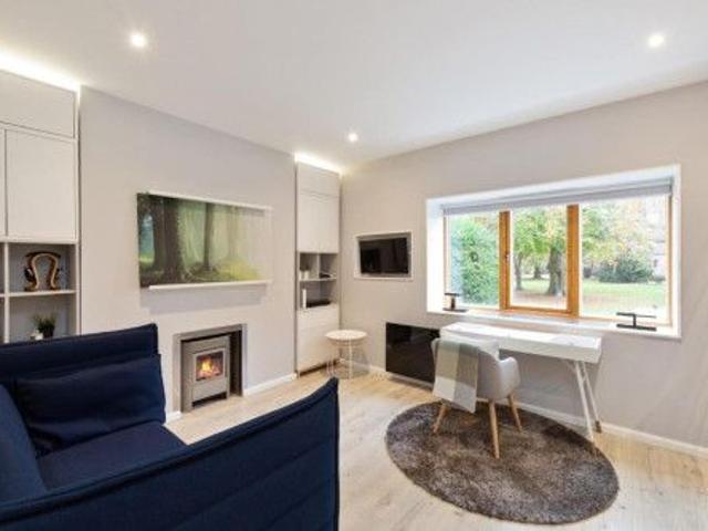 Modern 1 Bedroom Apartment close to Wilton Park