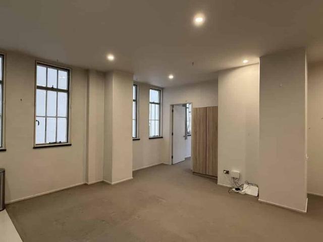 Modern 1 Bedroom Apartment – Prime Lambton Quay Location