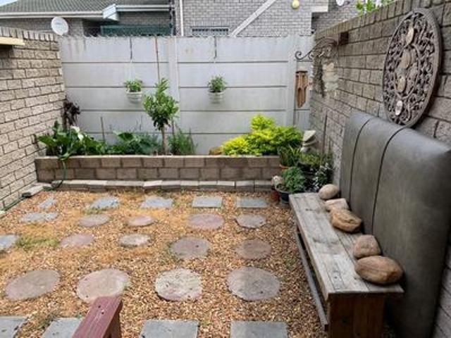 modern 1 bedroom ground floor apartm.