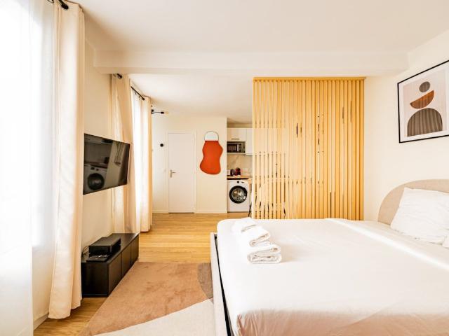Modern 1BR Apartment with AC near Le Bon Marche and Luxembourg Garden