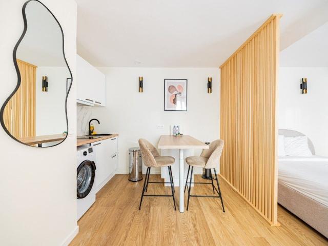 Modern 1BR Apartment with AC near Le Bon Marche and Luxembourg Garden, Paris Amsterdam Apartments for Rent