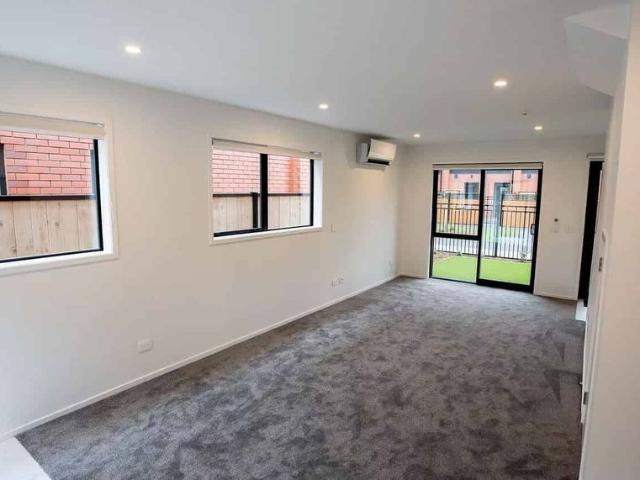 Modern 1BR Townhouse in Taita