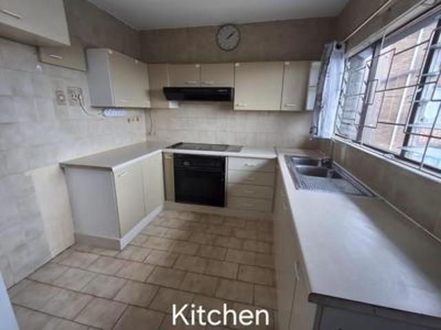 modern 2.5 bedroom apartment on the.