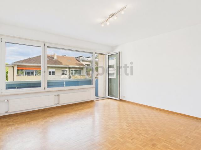 Modern 2 Zimmer Apartment mit Balkon, Basel